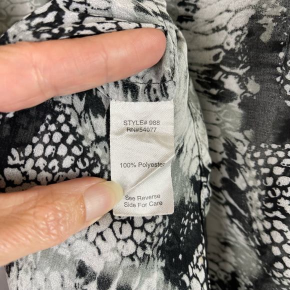 CAbi Semi Sheer Snakeskin Print Button Down Blouse Top Relaxed Fit Size Small - Picture 7 of 8